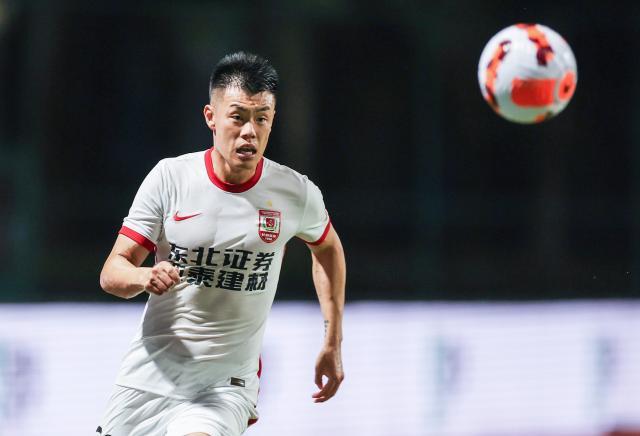 开云体育官网-谭龙自称状态好 称东亚杯若破日韩大门荣耀一辈子