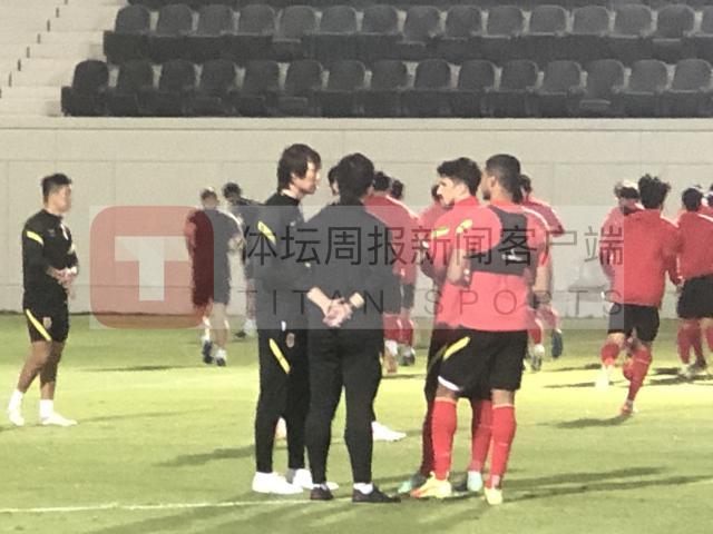 开云体育-国足一日两练全员到场备战 洛国富阿兰仍受重用