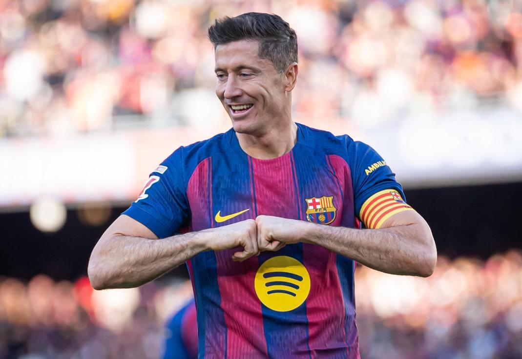 开云体育官网-莱万建功比肩梅罗，亚马尔世界波创生涯纪录，巴萨3-0主场11连胜