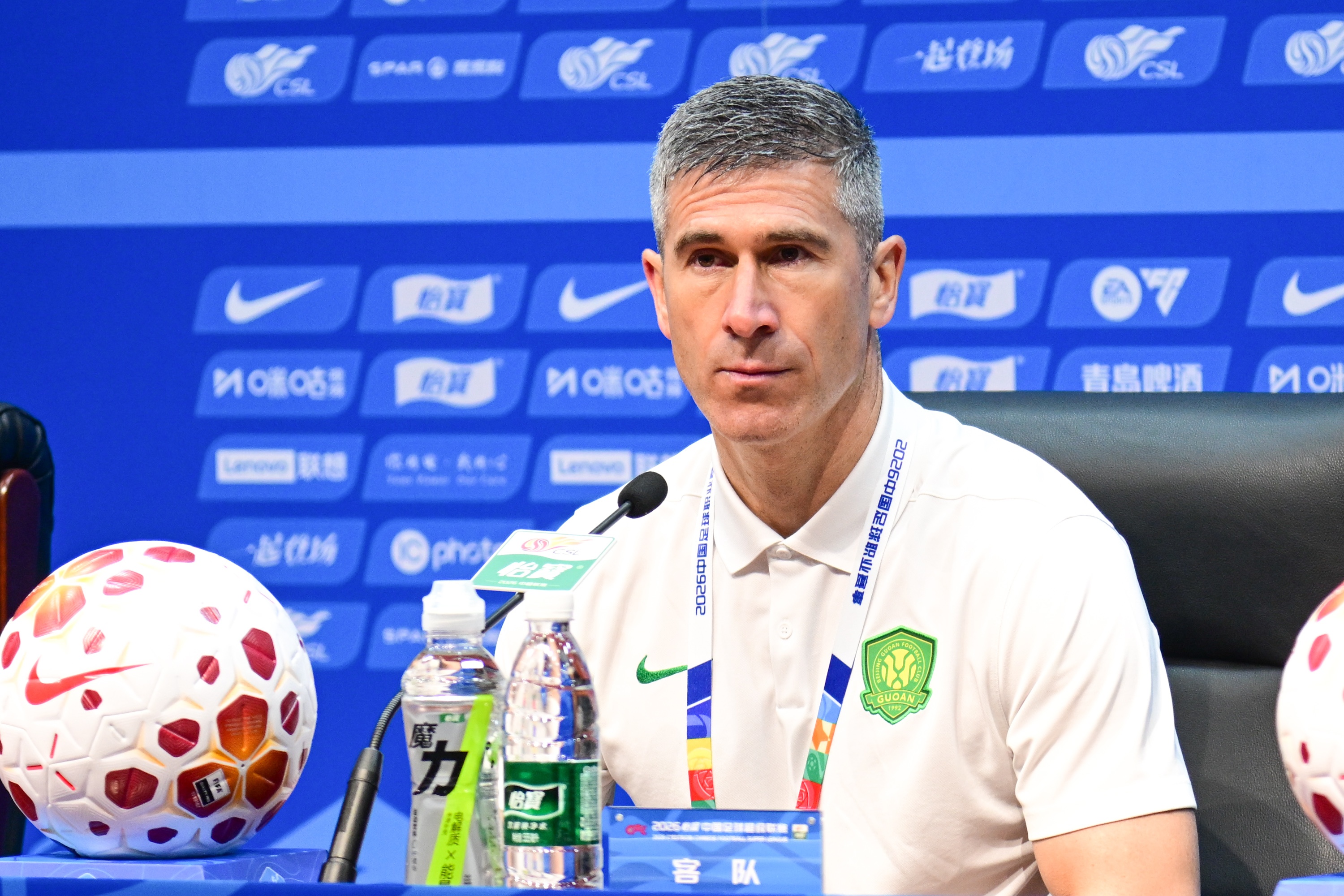 足球报：国安输泰山因为防守细节，主场对阵申花必须保持平稳心态