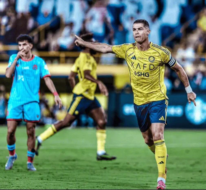 开云体育app-C罗称赞球队精神表现,伤势好转即将归队|克里斯蒂亚诺·罗纳尔多|沙特|教练|队友|领先_新浪体育_新浪新闻